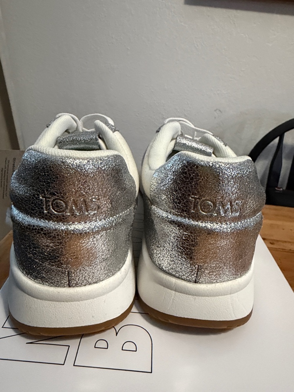 TOMS TRVL LITE Retro Runner Sneaker size 12 women’s - Picture 5 of 13
